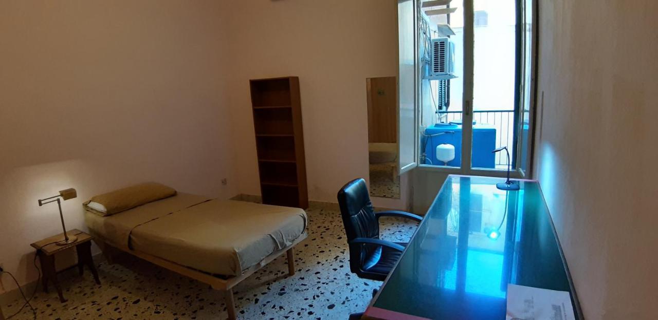 Stanza Privata In Appartamento Per Smart Working, Digital Nomads O Coliving Palermo Exteriér fotografie